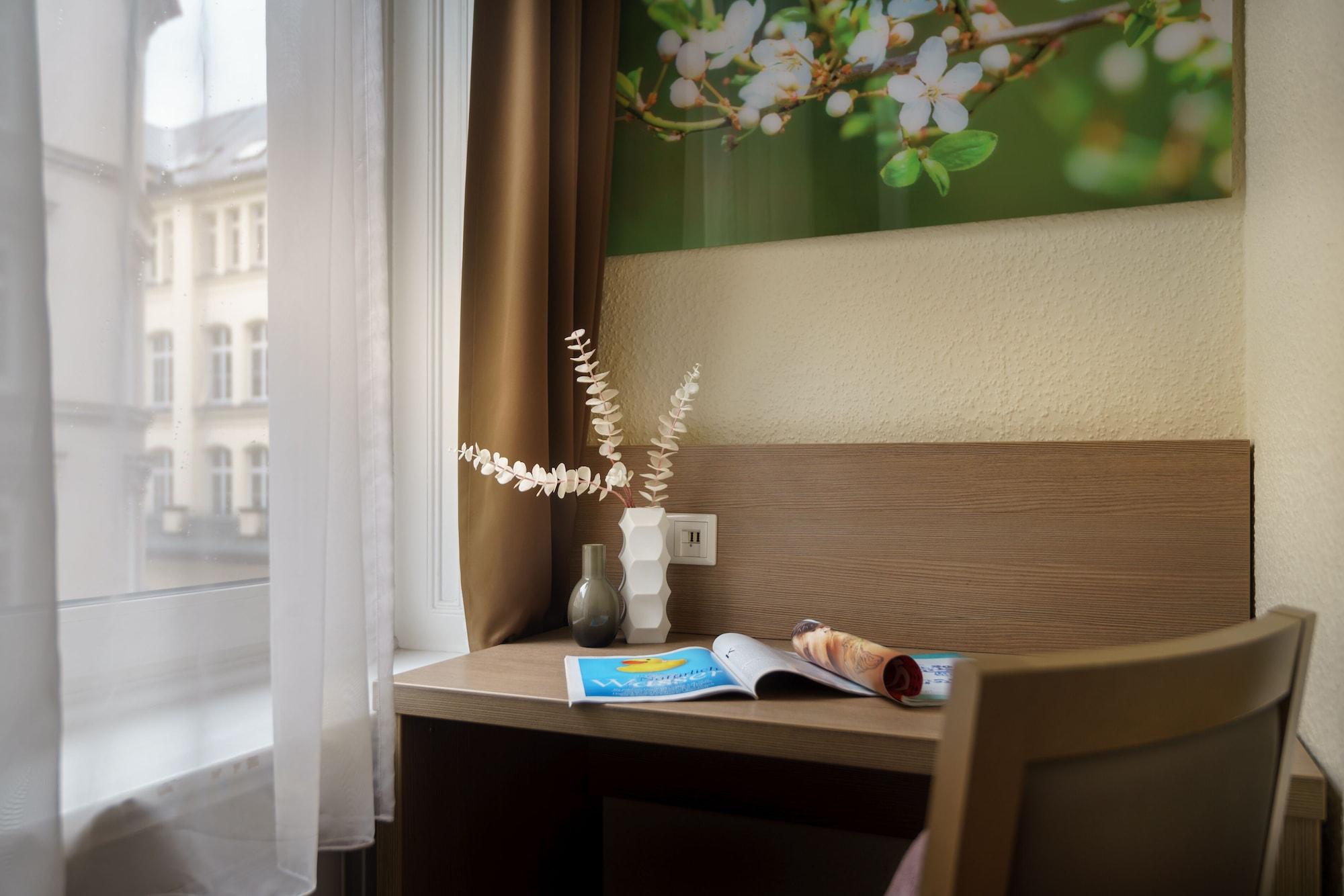 ノヴム ホテル アルスター ハンブルク セント ゲオルグ エクステリア 写真